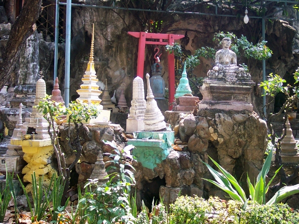 Funeral statues in a garden
