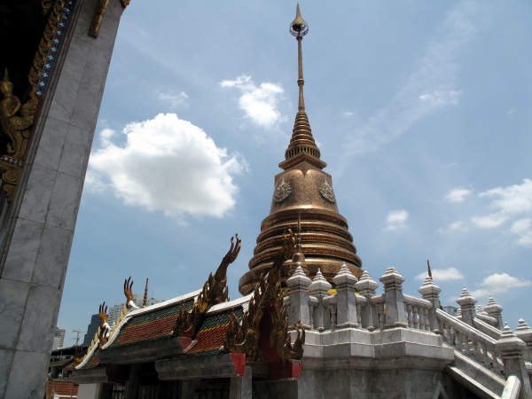 The pagoda behind the main chapel, covered in golden mirrored tiles
